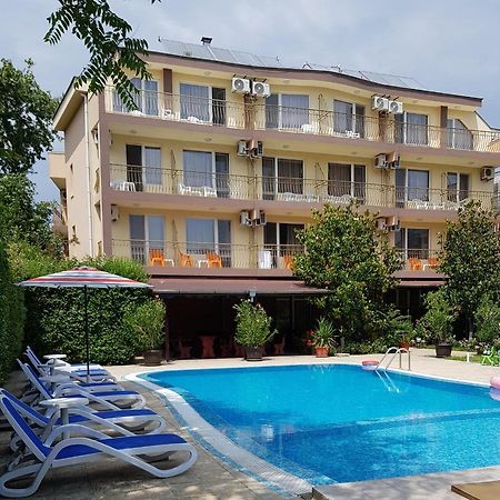 Family Hotel Magnolia Slantchev Briag Extérieur photo