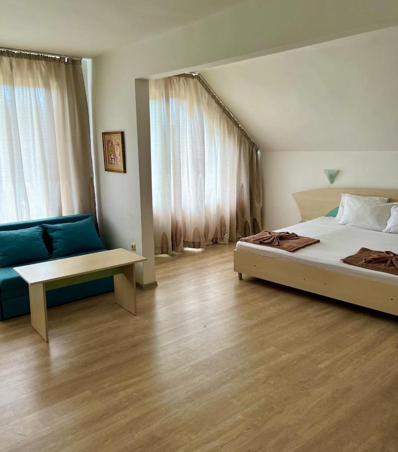 Family Hotel Magnolia Slantchev Briag Extérieur photo