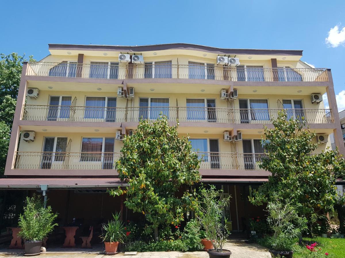 Family Hotel Magnolia Slantchev Briag Extérieur photo